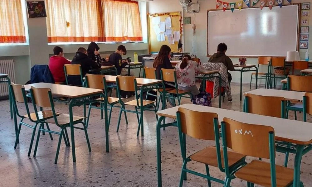 Αντίστροφη μέτρηση για το άνοιγμα των σχολείων: Τι προβλέπεται για την πρώτη μέρα έναρξης και τις απουσίες